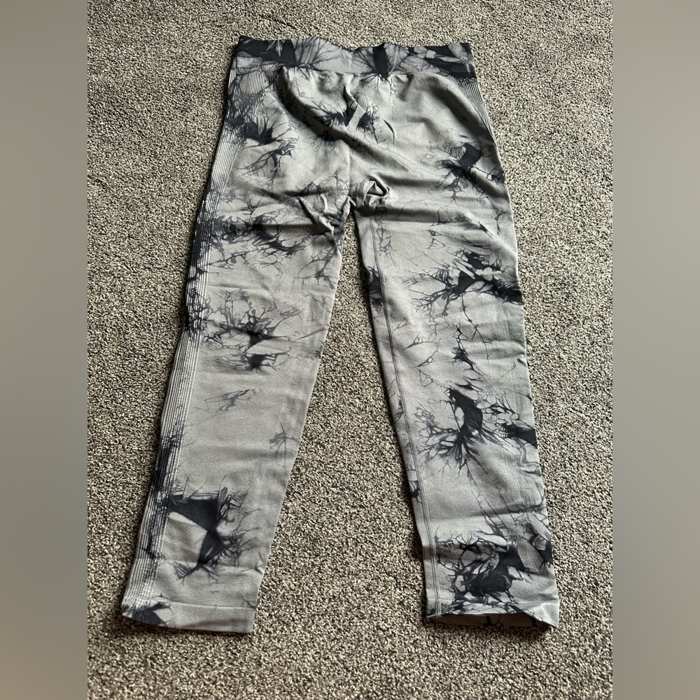 SHEIN booty leggings